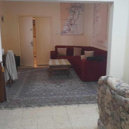 Student House Madaba Exterior foto